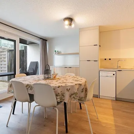 Vierbarke 77 Met Parking