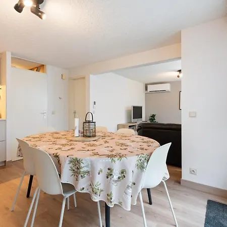 Holiday home Vierbarke 77 Met Parking Nieuwpoort